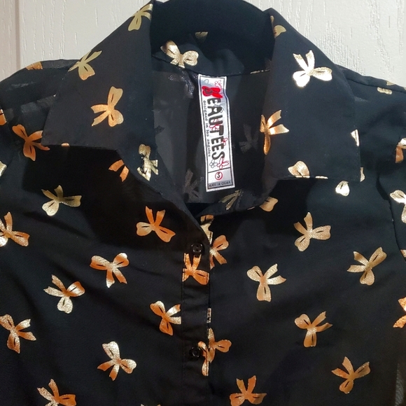 Metallic Bows Sheer Ruffled High-Low Top - Picture 3 of 6